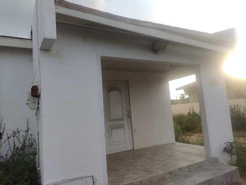 Fixer Upper Located in Pos Chikito